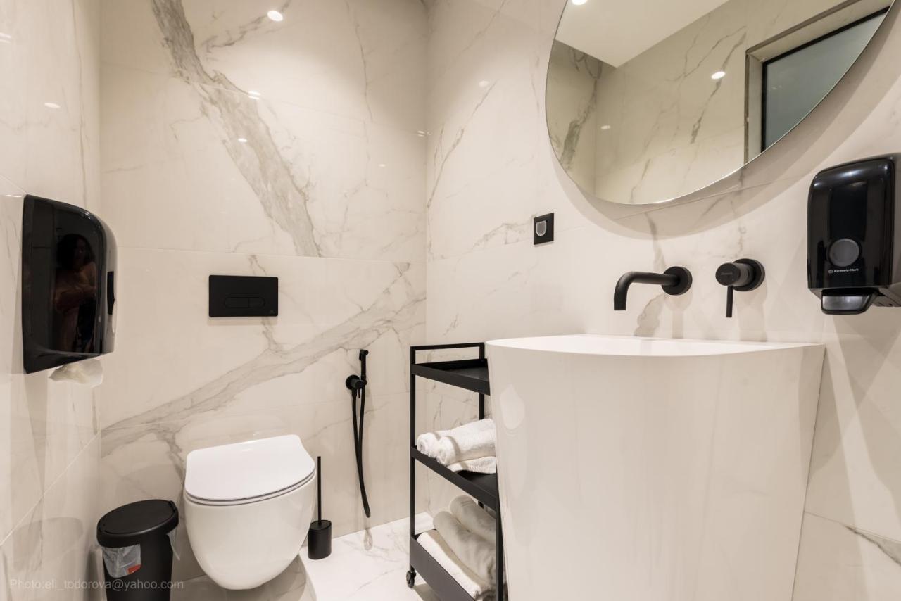 Lotus Luxury Rooms Varna Exterior photo