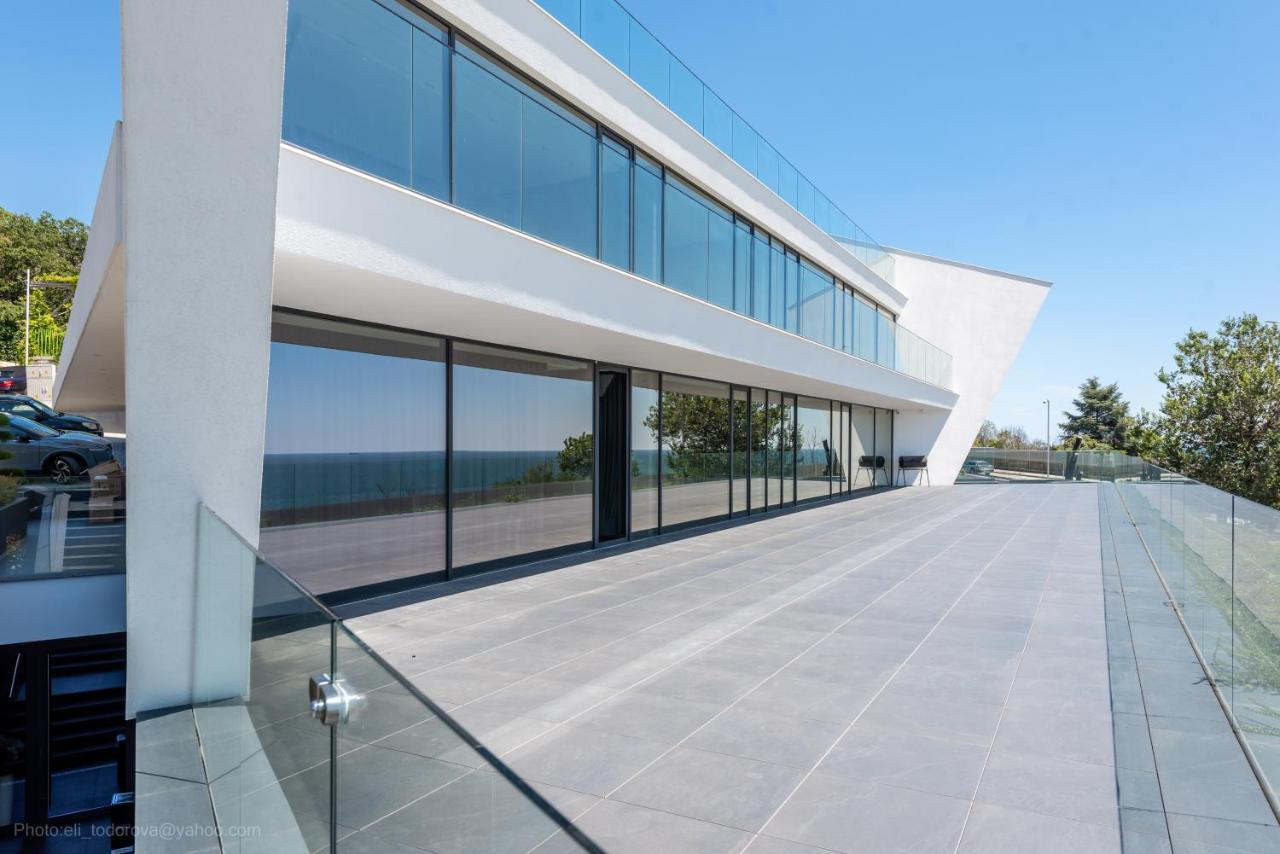 Lotus Luxury Rooms Varna Exterior photo