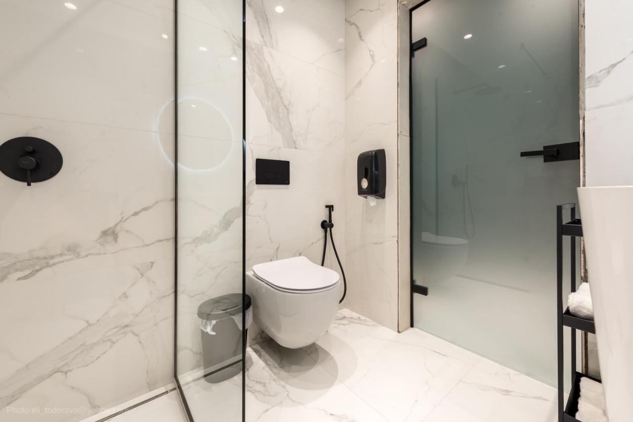 Lotus Luxury Rooms Varna Exterior photo